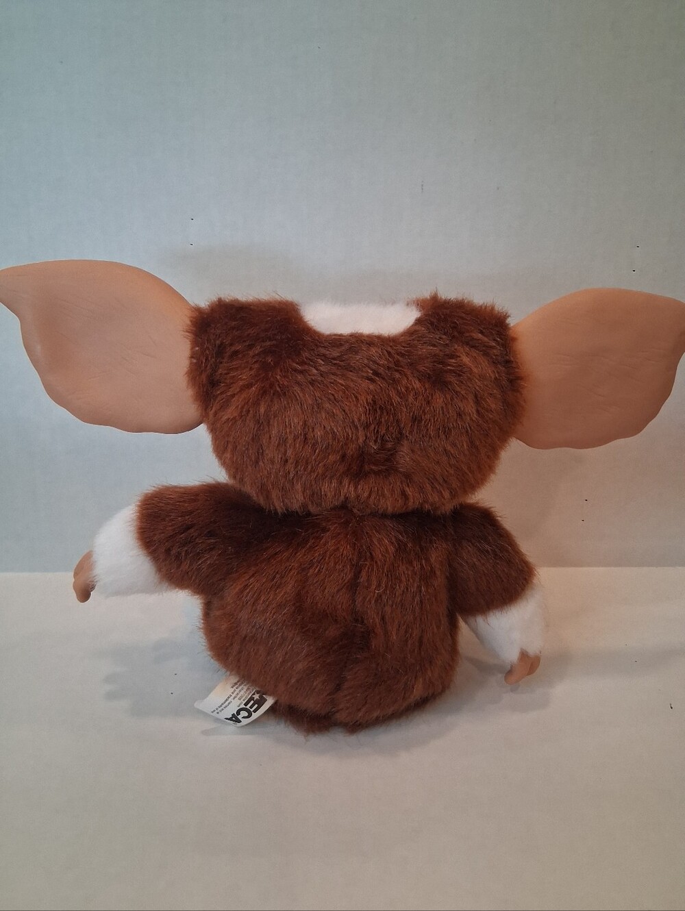 NECA Gremlins Dancing Gizmo Doll - Picture 3 of 5